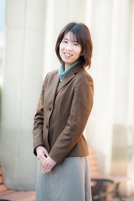 教授 戎野 淑子