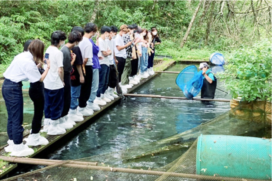 ドナルドソントラウト研究所見学